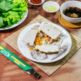Bánh Cuốn Nóng